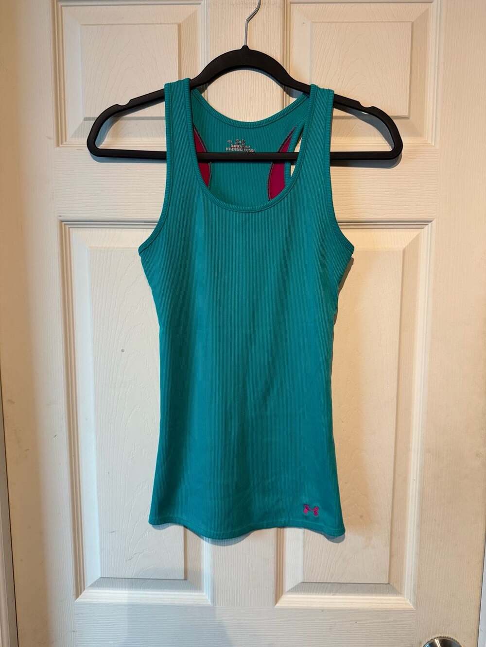 Under Armour HeatGear Tank Top Size SM Teal Pink Ribbed Racerback Athletic